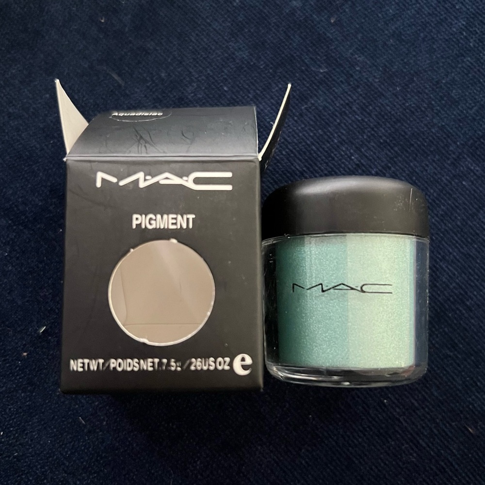 MAC COSMETICS - AQUADISIAC Pigment Eyeshadow